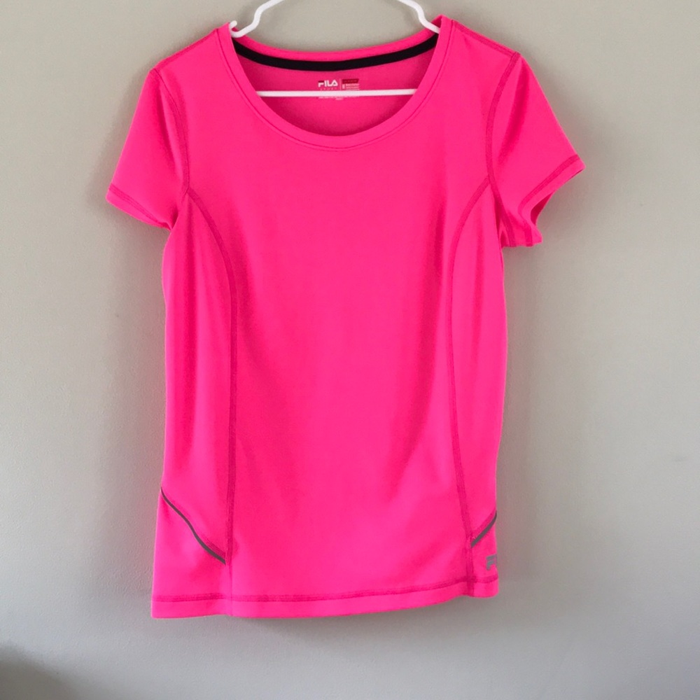 Women’s fitness top